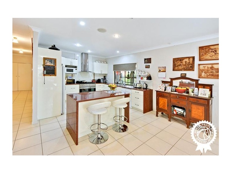 337 Connection Road, Mooloolah Valley QLD 4553