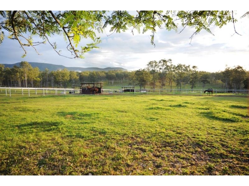 930-938 Neurum Road, Neurum QLD 4514