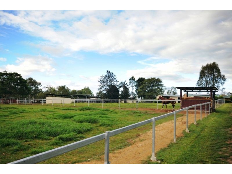 930-938 Neurum Road, Neurum QLD 4514