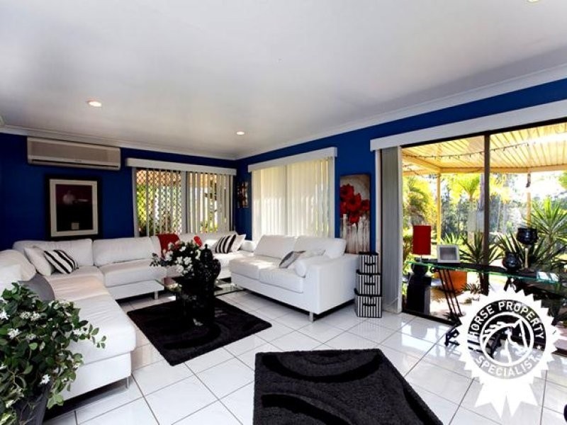 276 Barrs Road, Glass House Mountains QLD 4518