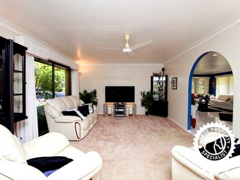 276 Barrs Road, Glass House Mountains QLD 4518