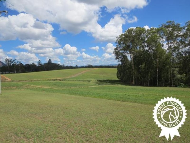 276 Barrs Road, Glass House Mountains QLD 4518