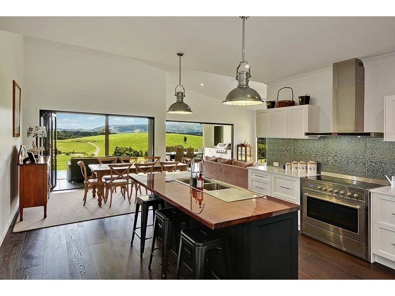 7 Potters Lane, Pomona QLD 4568