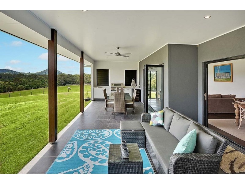 7 Potters Lane, Pomona QLD 4568