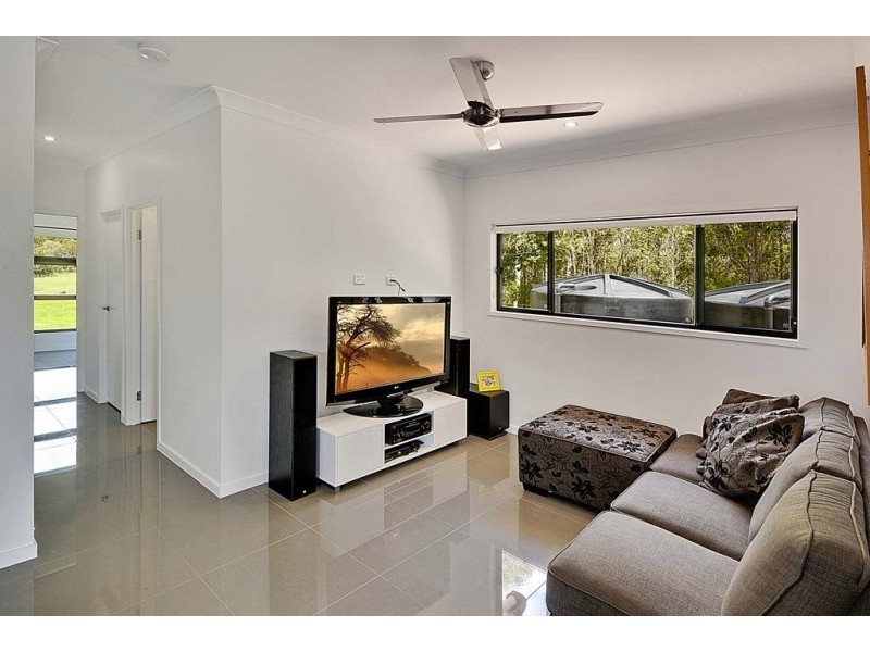7 Potters Lane, Pomona QLD 4568