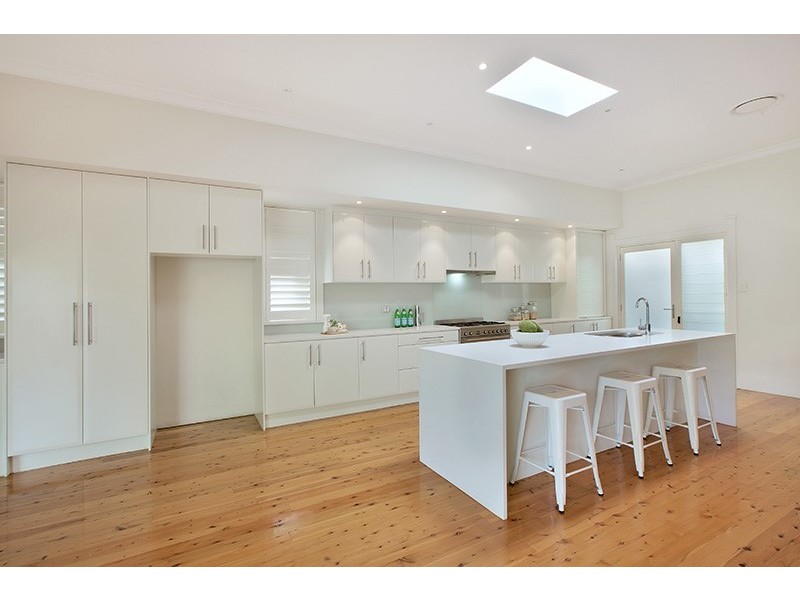 15 Addison Avenue, Roseville NSW 2069