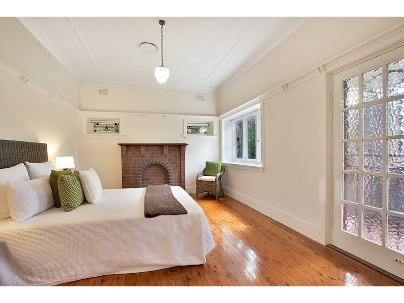 15 Addison Avenue, Roseville NSW 2069