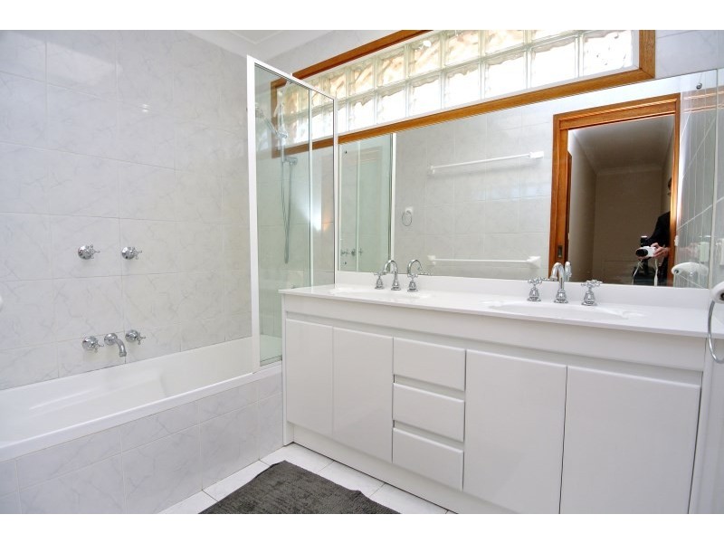 1 Camira Close, Belrose NSW 2085