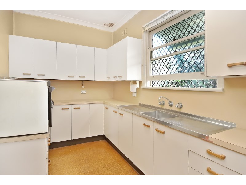 602 Warringah Road, Forestville NSW 2087