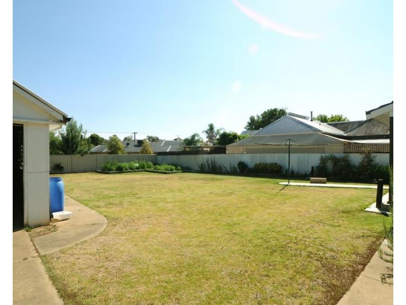 12 Steane Street, Wangaratta VIC 3677