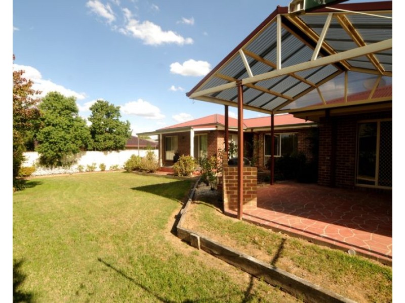 12 Collyn-Dale Drive, Wangaratta VIC 3677