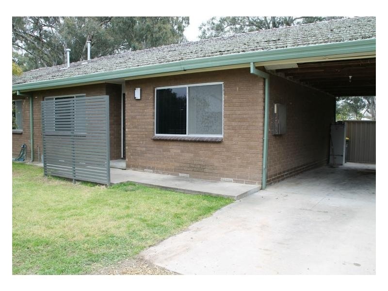 9 Valdoris Avenue, Wangaratta VIC 3677