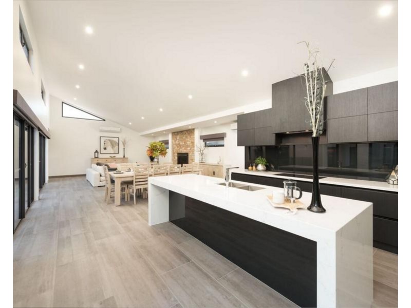 43 Arlington Park Avenue, Wangaratta VIC 3677