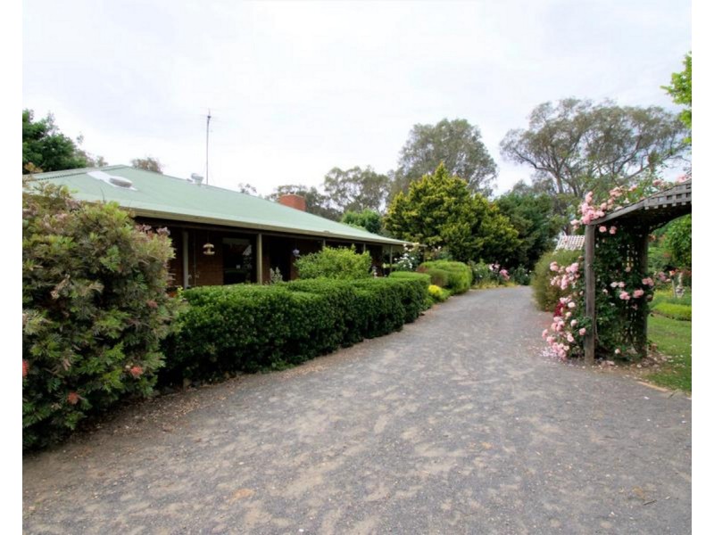 194 River Road, Tarrawingee VIC 3678