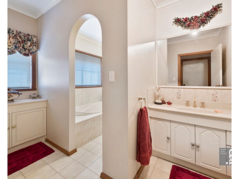 43 Hulme Drive, Wangaratta VIC 3677