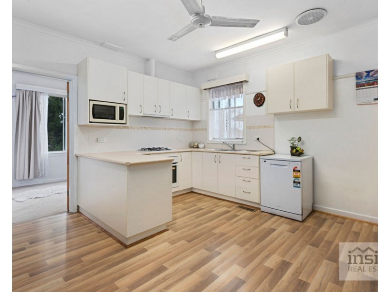 24 Batchelor Crescent, Wangaratta VIC 3677