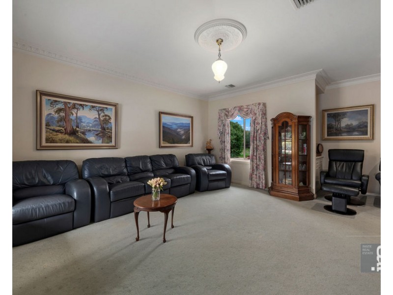 32 Rose Place, Waldara VIC 3678