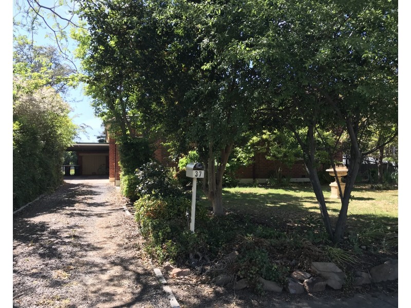 37 Graham Avenue, Wangaratta VIC 3677