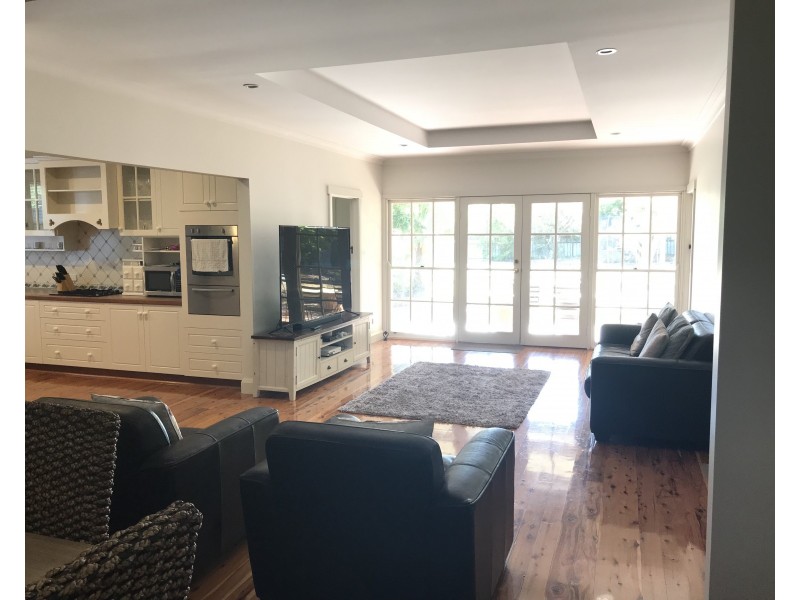 37 Graham Avenue, Wangaratta VIC 3677