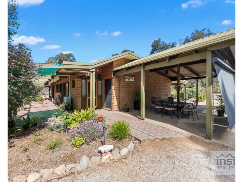 375 Old Hume Highway, Glenrowan VIC 3675