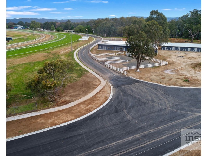 - Cruse Street, Wangaratta VIC 3677