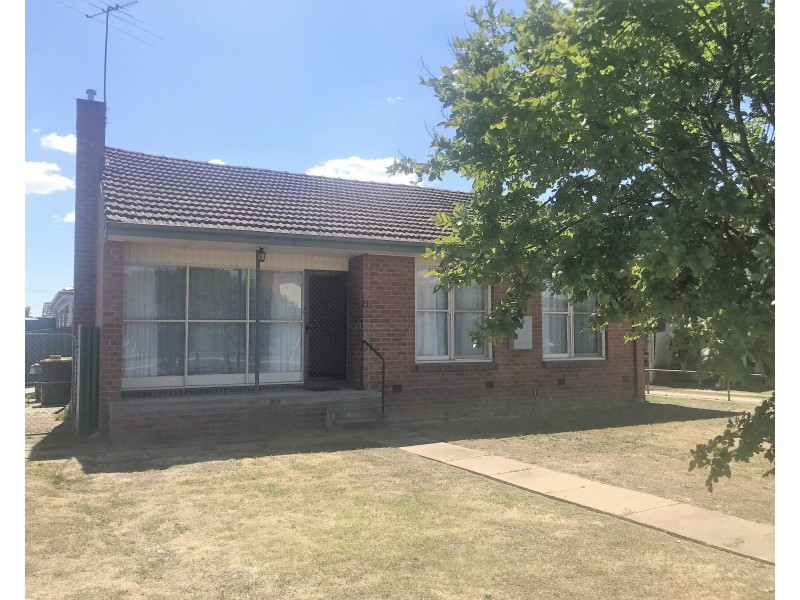 42 Batchelor Crescent, Wangaratta VIC 3677