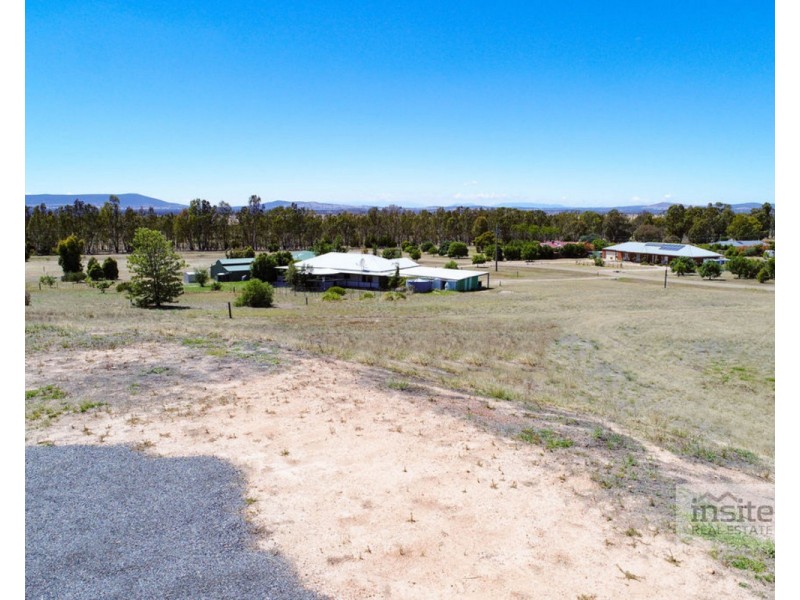 20 Lakeside Drive, Chesney Vale VIC 3725