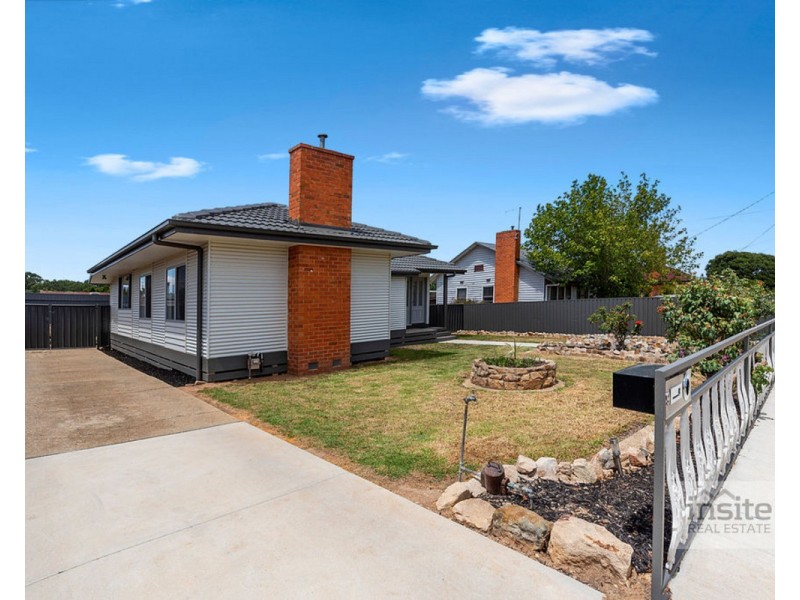 9 Silverwood Grove, Wangaratta VIC 3677