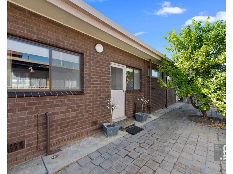 2/4 Caraselle Avenue, Wangaratta VIC 3677