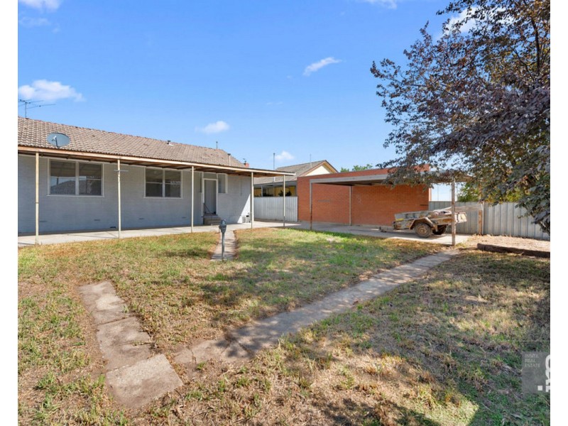 16 Hallett Crescent, Wangaratta VIC 3677