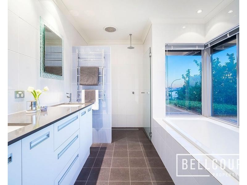 48 Leonora Street, Como WA 6152