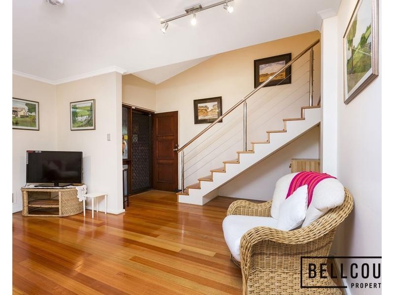 12/1 Preston Point Road, East Fremantle WA 6158