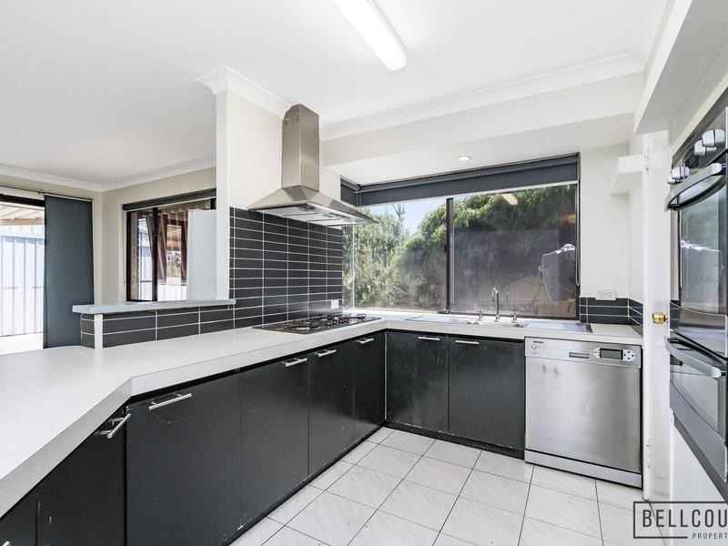 8 Wapengo Close, South Lake WA 6164