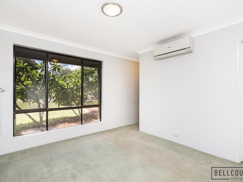 8 Wapengo Close, South Lake WA 6164