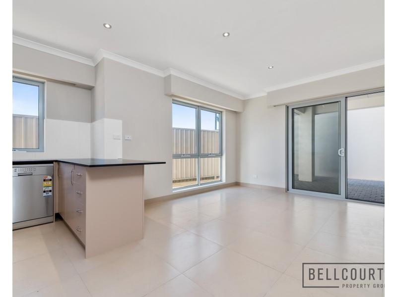 49 Mcglinn Way, Cloverdale WA 6105