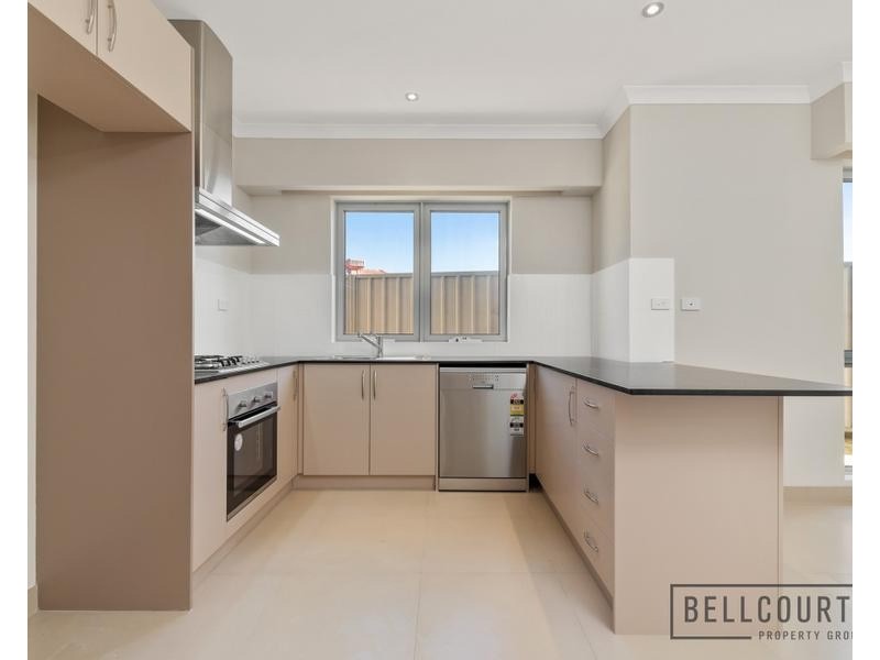 49 Mcglinn Way, Cloverdale WA 6105