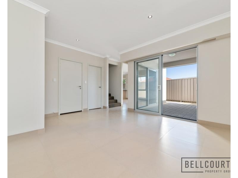 49 Mcglinn Way, Cloverdale WA 6105