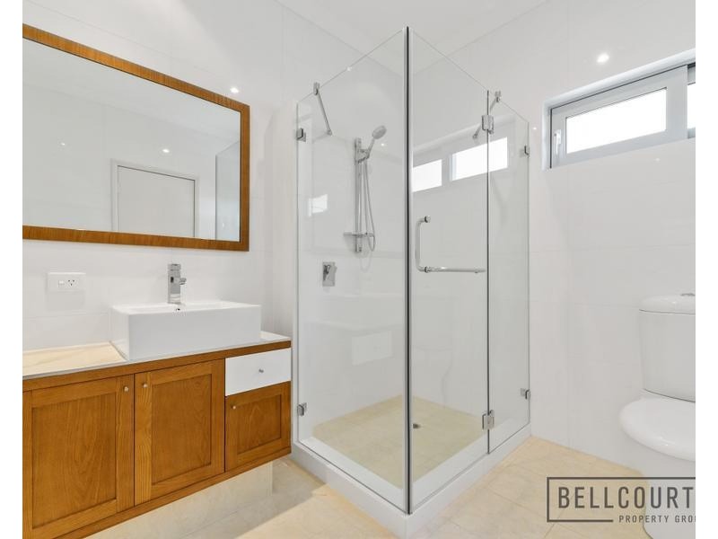 49 Mcglinn Way, Cloverdale WA 6105