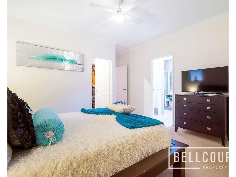 12A Henning Crescent, Manning WA 6152