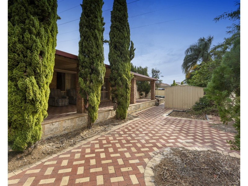 2 Bosworth Place, Leeming WA 6149