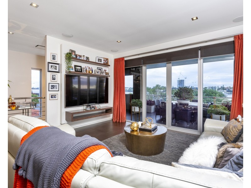 156A Robert Street, Como WA 6152