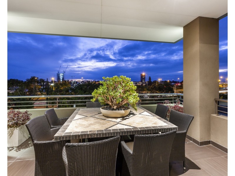 156A Robert Street, Como WA 6152