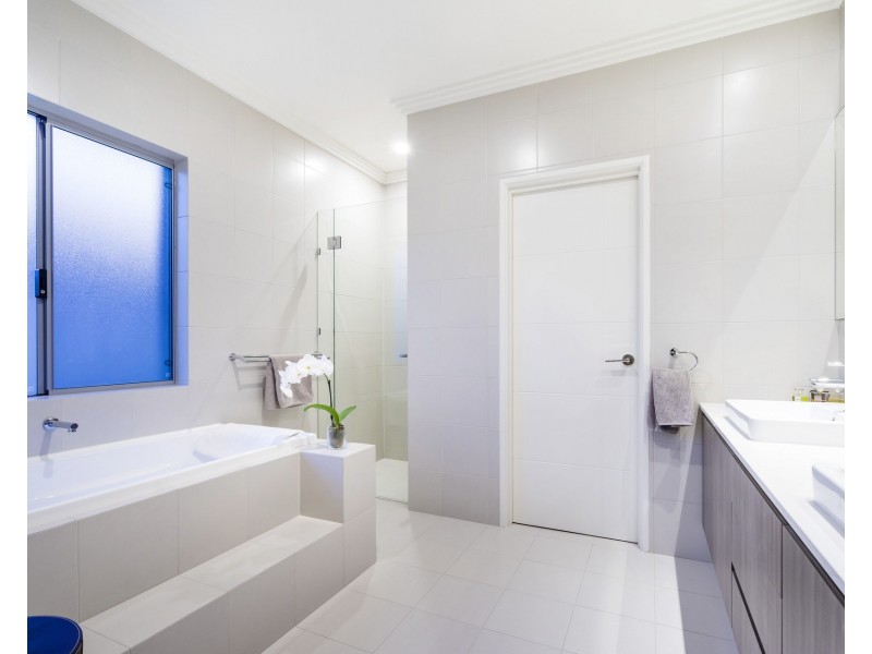 2/29 Comer Street, Como WA 6152