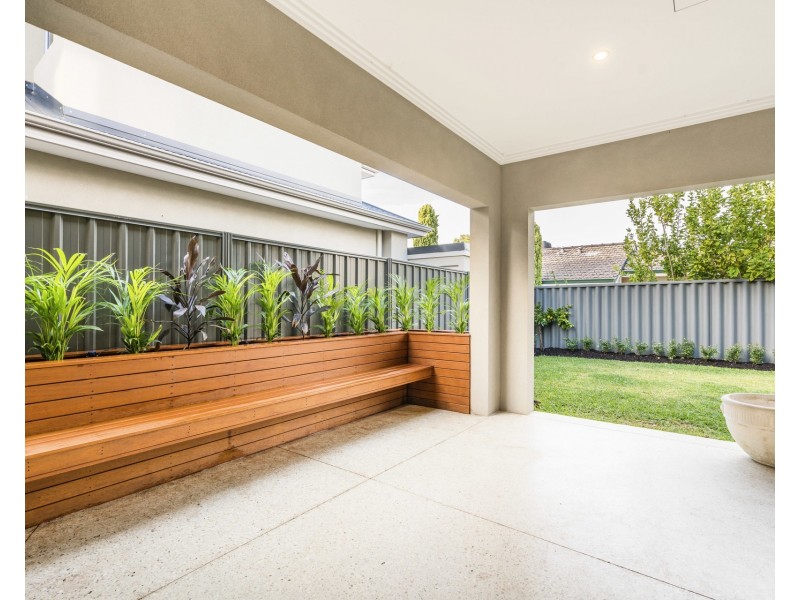 2/29 Comer Street, Como WA 6152