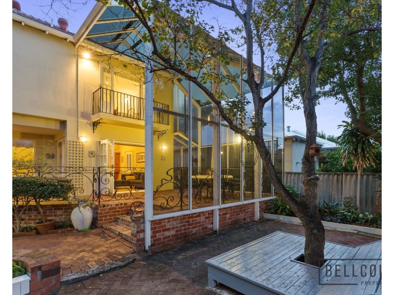 212 Douglas Avenue, Kensington WA 6151