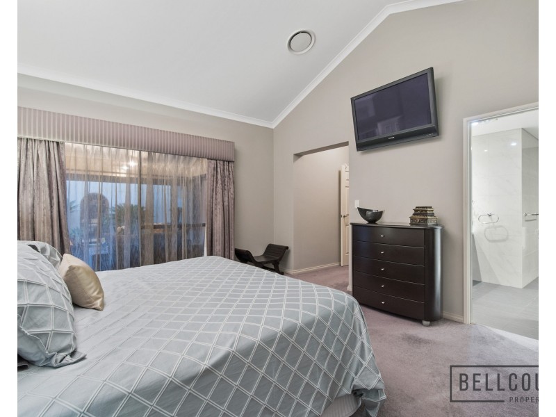 24 Surrey Road, Rivervale WA 6103