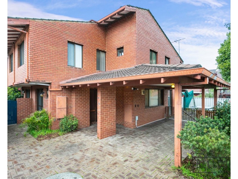 2/15 Coolidge Street, Como WA 6152