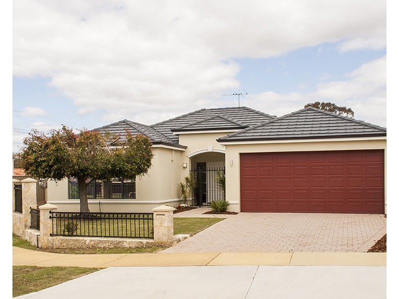 45 Gentilli Way, Salter Point WA 6152