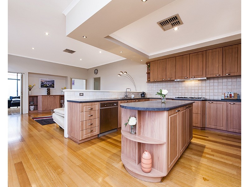 45 Gentilli Way, Salter Point WA 6152