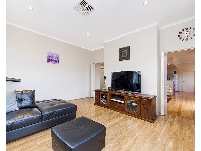 45 Gentilli Way, Salter Point WA 6152
